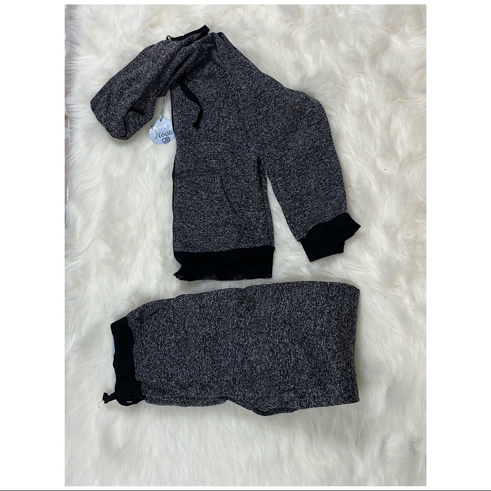 2Pc Charcoal Sweatsuit